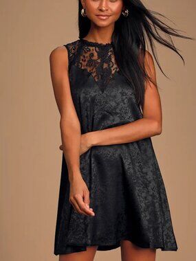 Lulu's Evidently in Love black swing dress